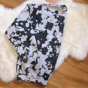 URBAN OUTFITTERS crewneck